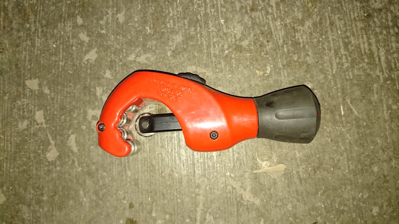 Coupe tube